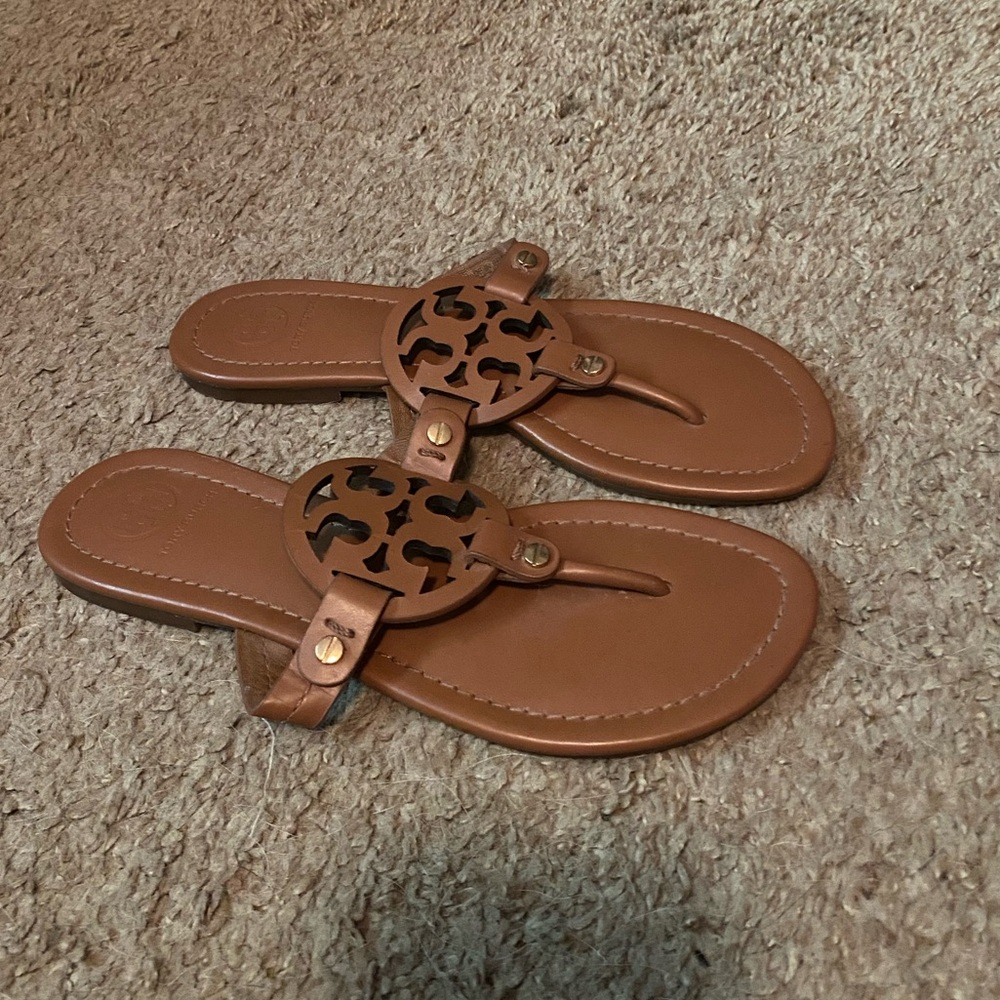 Tory Burch Flip Flops - Tan - Size 7